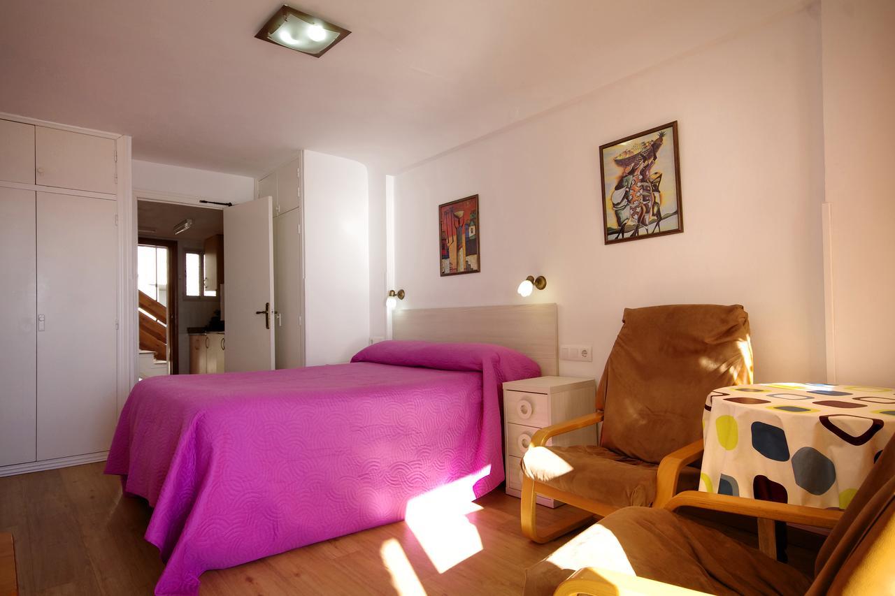 Apartamentos Los Pinos Calpe Esterno foto